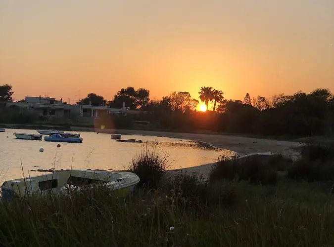 Bed & Breakfast Baia Di Torre Squillace 3*