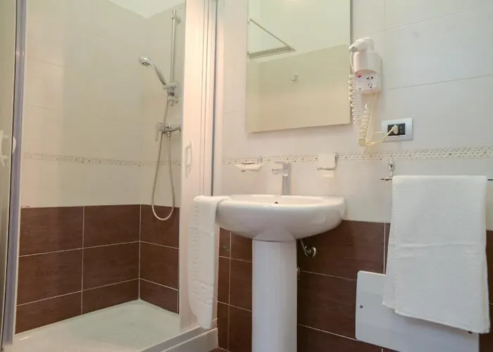 Baia Di Torre Squillace 3* סנט'איזידורו